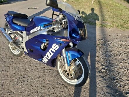 Сузукі Інша 1999 у Кривому Розі на Automoto.ua Сузукі Інша, об'ємом двигуна 0.75 л та пробігом 0 тис. км за 2300 $, фото 1 на Automoto.ua