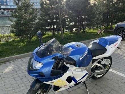 Сузукі Інша, об'ємом двигуна 4.25 л та пробігом 0 тис. км за 4500 $, фото 1 на Automoto.ua