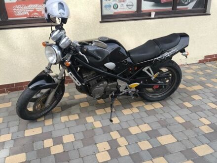 Сузуки Другая 2002 в Гайсине на Automoto.ua Сузуки Другая, объемом двигателя 0.25 л и пробегом 0 тыс. км за 1850 $, фото 1 на Automoto.ua