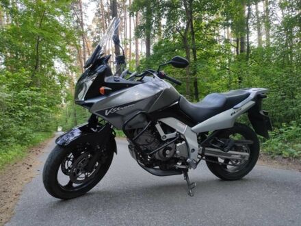 Сузукі Інша 2004 у Києві на Automoto.ua Сузукі Інша, об'ємом двигуна 0.65 л та пробігом 0 тис. км за 4500 $, фото 1 на Automoto.ua