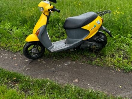 Сузуки Другая 2004 в Голованевске на Automoto.ua Сузуки Другая, объемом двигателя 0 л и пробегом 0 тыс. км за 485 $, фото 1 на Automoto.ua