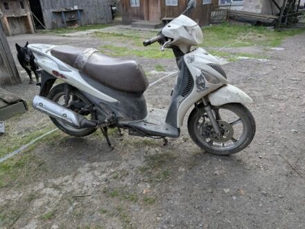 Сузукі Інша, об'ємом двигуна 0.16 л та пробігом 0 тис. км за 10000 $, фото 1 на Automoto.ua