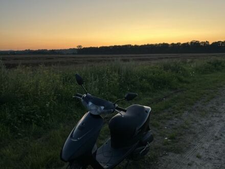 Сузуки Другая 2012 в Самборе на Automoto.ua Сузуки Другая, объемом двигателя 49 л и пробегом 0 тыс. км за 14500 $, фото 1 на Automoto.ua