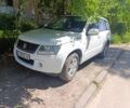 Белый Сузуки Гранд Витара, объемом двигателя 2 л и пробегом 420 тыс. км за 6550 $, фото 1 на Automoto.ua