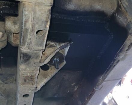 Белый Сузуки Гранд Витара, объемом двигателя 2 л и пробегом 320 тыс. км за 4000 $, фото 7 на Automoto.ua