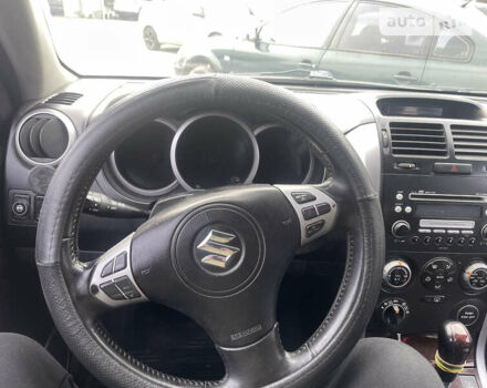 Білий Сузукі Гранд Вітара, об'ємом двигуна 2 л та пробігом 205 тис. км за 7050 $, фото 9 на Automoto.ua