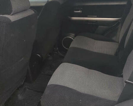 Белый Сузуки Гранд Витара, объемом двигателя 2 л и пробегом 188 тыс. км за 6200 $, фото 4 на Automoto.ua