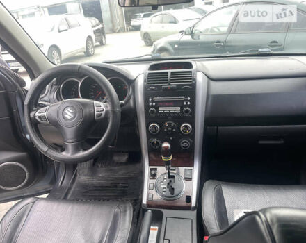 Білий Сузукі Гранд Вітара, об'ємом двигуна 2 л та пробігом 205 тис. км за 7050 $, фото 13 на Automoto.ua