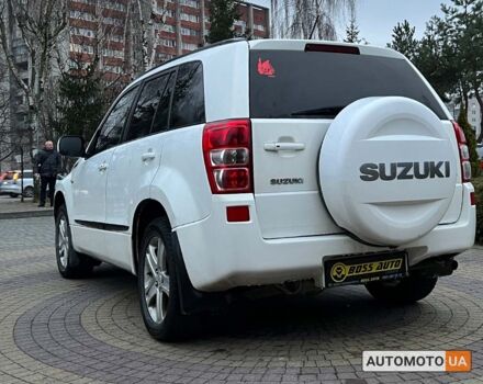 Белый Сузуки Гранд Витара, объемом двигателя 2 л и пробегом 236 тыс. км за 8999 $, фото 4 на Automoto.ua