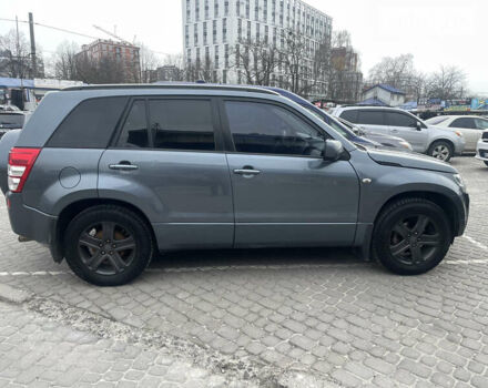 Білий Сузукі Гранд Вітара, об'ємом двигуна 2 л та пробігом 205 тис. км за 7050 $, фото 3 на Automoto.ua