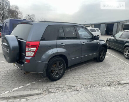 Білий Сузукі Гранд Вітара, об'ємом двигуна 2 л та пробігом 205 тис. км за 7050 $, фото 4 на Automoto.ua