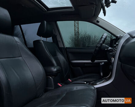 Белый Сузуки Гранд Витара, объемом двигателя 2 л и пробегом 236 тыс. км за 8999 $, фото 8 на Automoto.ua