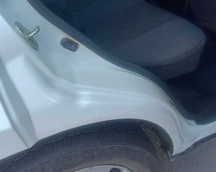 Белый Сузуки Гранд Витара, объемом двигателя 2.4 л и пробегом 170 тыс. км за 8200 $, фото 14 на Automoto.ua