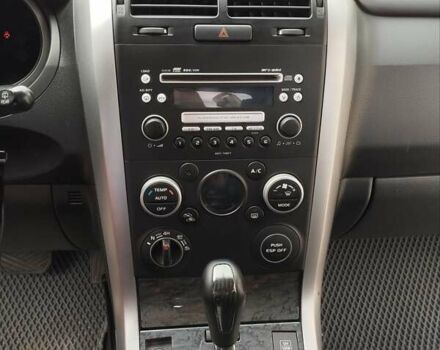 Белый Сузуки Гранд Витара, объемом двигателя 2.39 л и пробегом 114 тыс. км за 10500 $, фото 10 на Automoto.ua