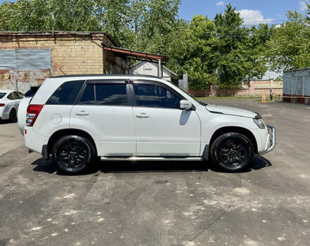 Белый Сузуки Гранд Витара, объемом двигателя 2 л и пробегом 154 тыс. км за 7400 $, фото 5 на Automoto.ua