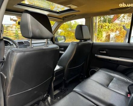 Сузуки Гранд Витара 2010 в Киеве на Automoto.ua Белый Сузуки Гранд Витара, объемом двигателя 2.4 л и пробегом 193 тыс. км за 10490 $, фото 21 на Automoto.ua