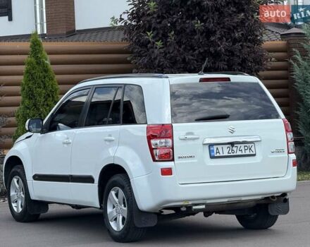 Белый Сузуки Гранд Витара, объемом двигателя 2.39 л и пробегом 260 тыс. км за 9800 $, фото 24 на Automoto.ua