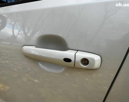 Сузуки Гранд Витара 2010 в Киеве на Automoto.ua Белый Сузуки Гранд Витара, объемом двигателя 2.4 л и пробегом 193 тыс. км за 10490 $, фото 9 на Automoto.ua