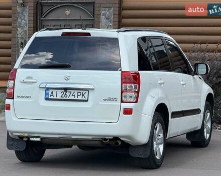 Белый Сузуки Гранд Витара, объемом двигателя 2.39 л и пробегом 260 тыс. км за 9800 $, фото 36 на Automoto.ua