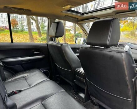 Білий Сузукі Гранд Вітара, об'ємом двигуна 2.4 л та пробігом 193 тис. км за 10440 $, фото 24 на Automoto.ua