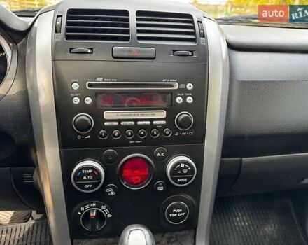 Білий Сузукі Гранд Вітара, об'ємом двигуна 2.4 л та пробігом 193 тис. км за 10440 $, фото 15 на Automoto.ua