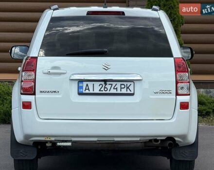 Белый Сузуки Гранд Витара, объемом двигателя 2.39 л и пробегом 260 тыс. км за 9800 $, фото 32 на Automoto.ua