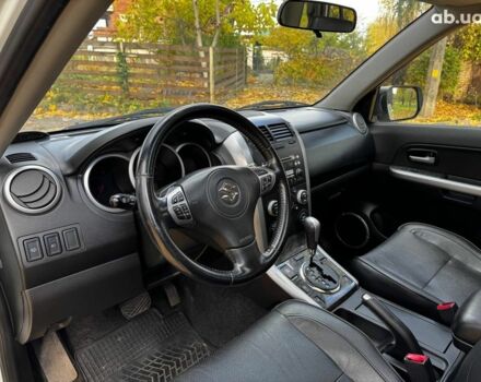 Сузуки Гранд Витара 2010 в Киеве на Automoto.ua Белый Сузуки Гранд Витара, объемом двигателя 2.4 л и пробегом 193 тыс. км за 10490 $, фото 11 на Automoto.ua