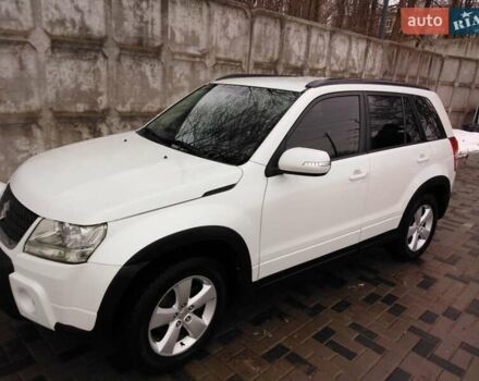 Белый Сузуки Гранд Витара, объемом двигателя 2.4 л и пробегом 119 тыс. км за 12800 $, фото 5 на Automoto.ua