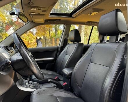 Сузуки Гранд Витара 2010 в Киеве на Automoto.ua Белый Сузуки Гранд Витара, объемом двигателя 2.4 л и пробегом 193 тыс. км за 10490 $, фото 19 на Automoto.ua