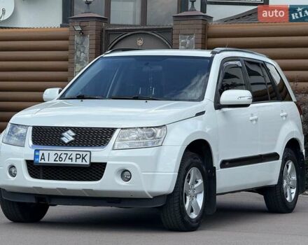 Белый Сузуки Гранд Витара, объемом двигателя 2.39 л и пробегом 260 тыс. км за 9800 $, фото 4 на Automoto.ua