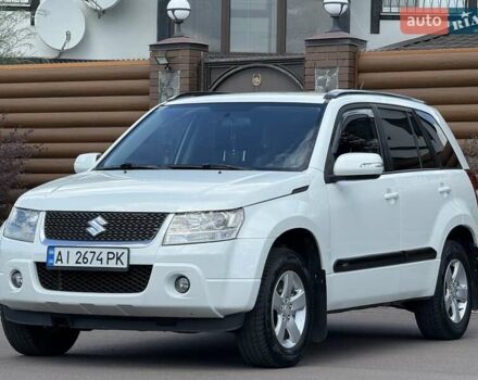 Белый Сузуки Гранд Витара, объемом двигателя 2.39 л и пробегом 260 тыс. км за 9800 $, фото 5 на Automoto.ua