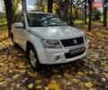 Білий Сузукі Гранд Вітара, об'ємом двигуна 2.4 л та пробігом 193 тис. км за 10440 $, фото 2 на Automoto.ua