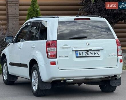 Белый Сузуки Гранд Витара, объемом двигателя 2.39 л и пробегом 260 тыс. км за 9800 $, фото 27 на Automoto.ua