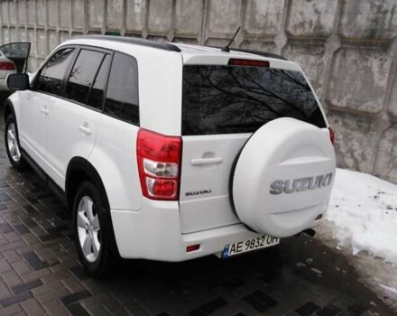Белый Сузуки Гранд Витара, объемом двигателя 2.4 л и пробегом 119 тыс. км за 12800 $, фото 9 на Automoto.ua