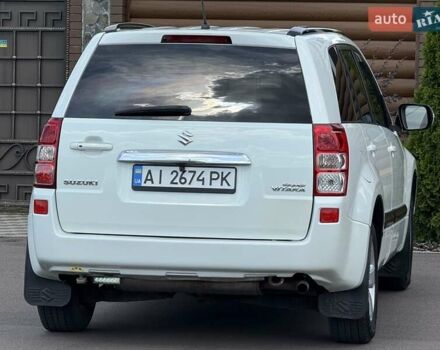 Белый Сузуки Гранд Витара, объемом двигателя 2.39 л и пробегом 260 тыс. км за 9800 $, фото 33 на Automoto.ua