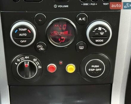 Белый Сузуки Гранд Витара, объемом двигателя 2.39 л и пробегом 260 тыс. км за 9800 $, фото 72 на Automoto.ua