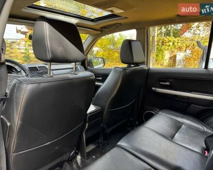 Білий Сузукі Гранд Вітара, об'ємом двигуна 2.4 л та пробігом 193 тис. км за 10440 $, фото 21 на Automoto.ua