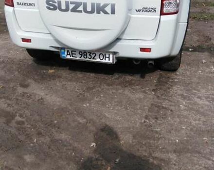 Белый Сузуки Гранд Витара, объемом двигателя 2.4 л и пробегом 119 тыс. км за 12800 $, фото 8 на Automoto.ua