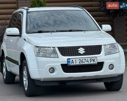 Белый Сузуки Гранд Витара, объемом двигателя 2.39 л и пробегом 260 тыс. км за 9800 $, фото 11 на Automoto.ua