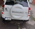 Білий Сузукі Гранд Вітара, об'ємом двигуна 2.39 л та пробігом 230 тис. км за 10000 $, фото 12 на Automoto.ua