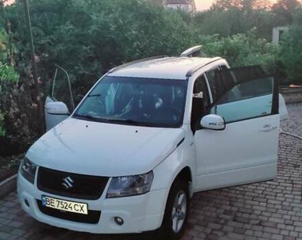 Белый Сузуки Гранд Витара, объемом двигателя 1.9 л и пробегом 195 тыс. км за 11200 $, фото 3 на Automoto.ua