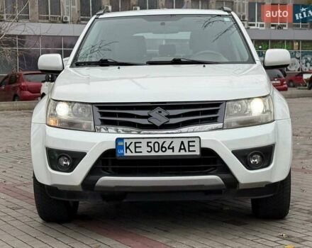 Білий Сузукі Гранд Вітара, об'ємом двигуна 2.4 л та пробігом 181 тис. км за 10900 $, фото 2 на Automoto.ua