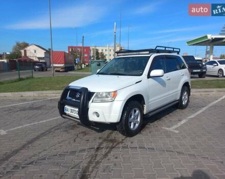 Білий Сузукі Гранд Вітара, об'ємом двигуна 2.4 л та пробігом 280 тис. км за 9000 $, фото 10 на Automoto.ua