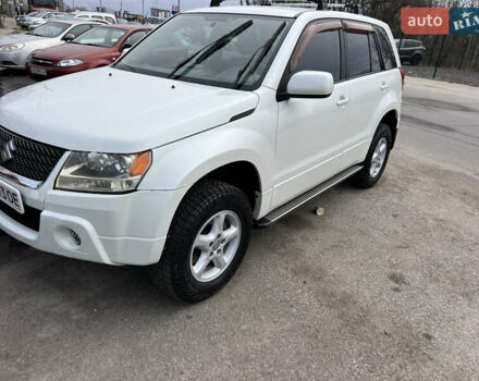 Белый Сузуки Гранд Витара, объемом двигателя 2.39 л и пробегом 280 тыс. км за 7650 $, фото 15 на Automoto.ua