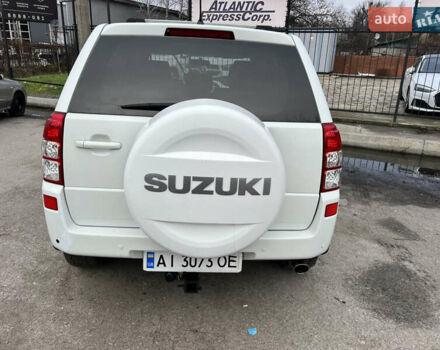 Белый Сузуки Гранд Витара, объемом двигателя 2.39 л и пробегом 280 тыс. км за 7650 $, фото 17 на Automoto.ua