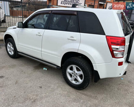 Белый Сузуки Гранд Витара, объемом двигателя 2.39 л и пробегом 280 тыс. км за 7650 $, фото 16 на Automoto.ua
