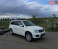 Белый Сузуки Гранд Витара, объемом двигателя 2.39 л и пробегом 180 тыс. км за 10000 $, фото 2 на Automoto.ua