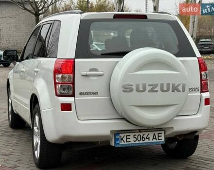 Білий Сузукі Гранд Вітара, об'ємом двигуна 2.4 л та пробігом 181 тис. км за 10900 $, фото 4 на Automoto.ua