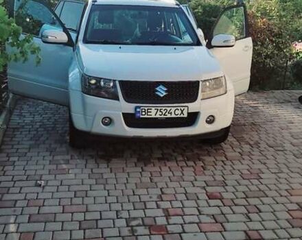 Белый Сузуки Гранд Витара, объемом двигателя 1.9 л и пробегом 195 тыс. км за 11200 $, фото 4 на Automoto.ua