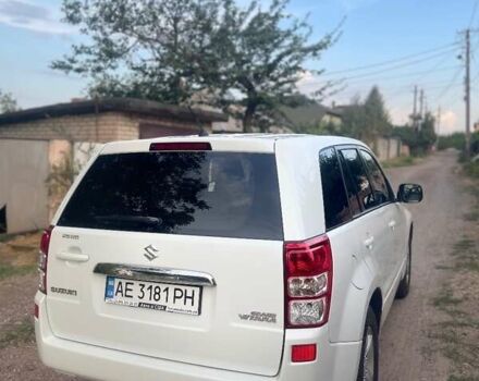 Белый Сузуки Гранд Витара, объемом двигателя 2.39 л и пробегом 180 тыс. км за 9000 $, фото 10 на Automoto.ua